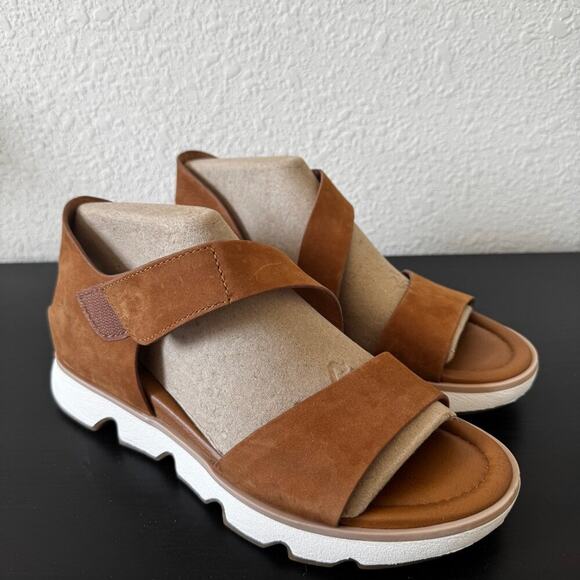 Sofft Shoes - Sofft | NIB Ankle Strap Mary Jane Sandals size 9